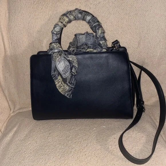 🖤 💥Like New Steve Madden Leather Bag medium crossbody - Picture 3 of 7